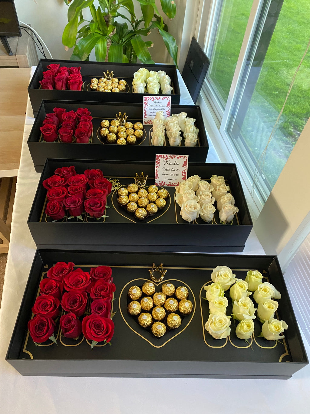 Queen Mom Box | Caja MOM con Rosas, Ferrero y Corona