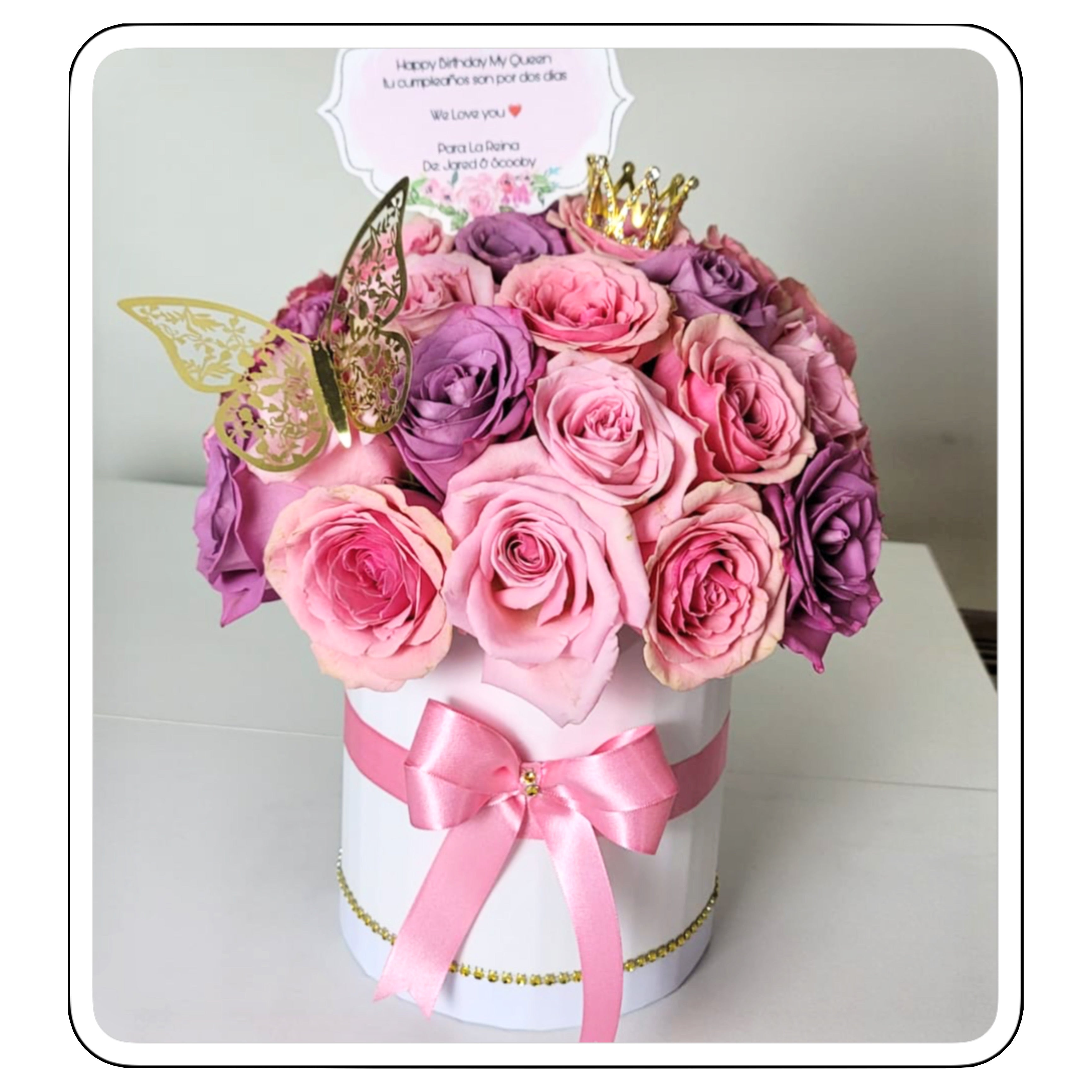 Bloom & Blush Cylinder Box – 36 Roses in Your Choice of Colors | Caja Cilíndrica con 36 Rosas Personalizadas