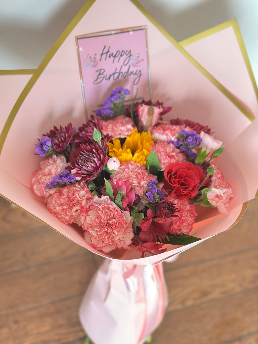 Sweet Gesture - Seasonal Bouquet / Sweet Gesture - Bouquet de Temporada
