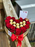 Petite Heart Box – 12 Roses & Ferrero Rocher | Caja Corazón Pequeña con Rosas y Chocolates