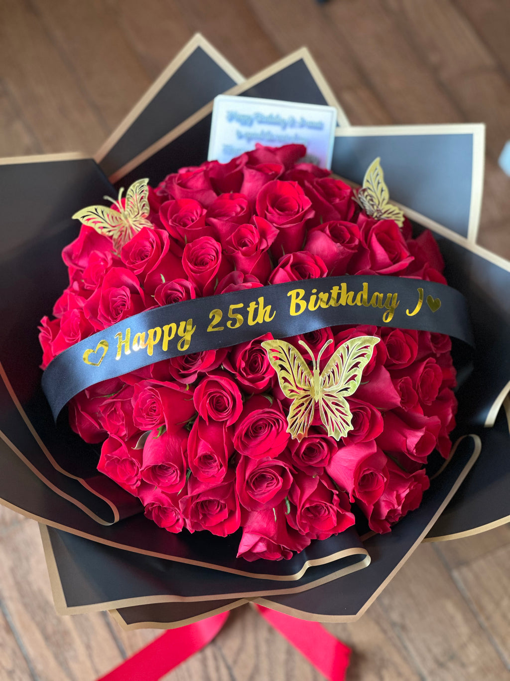 Grand Celebration - 75 Roses Bouquet / Grand Celebration - Bouquet de 75 Rosas