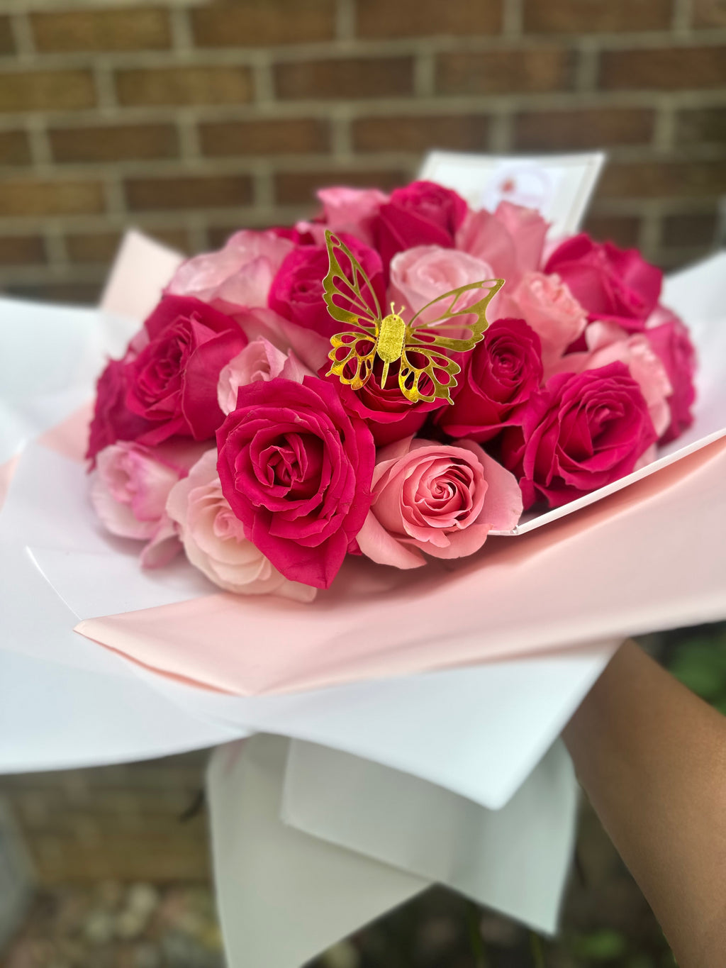Pink Enchantment - 36 Roses Bouquet / Pink Enchantment - Bouquet de 36 Rosas