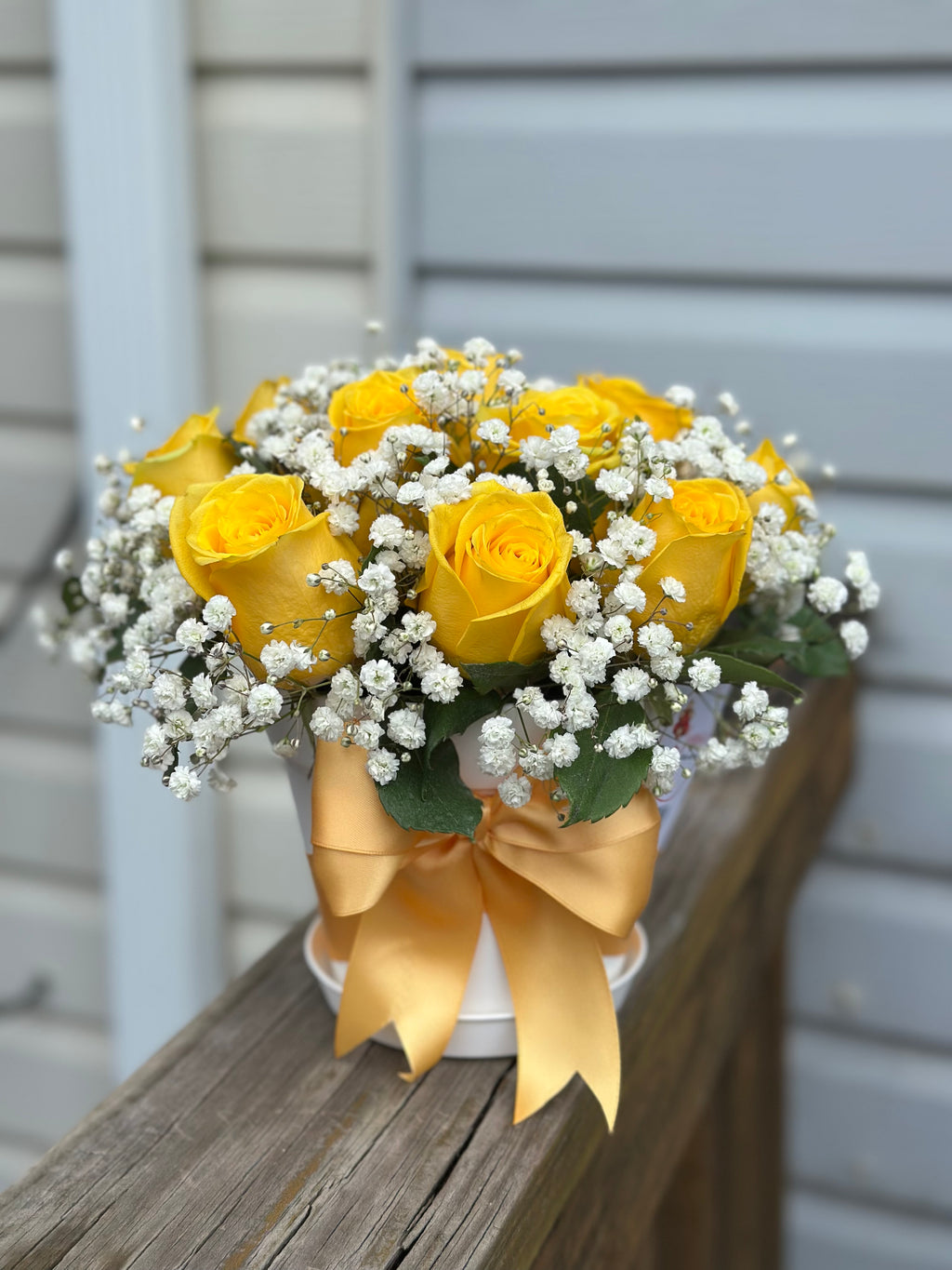 Timeless Rose Arrangement | Arreglo Clásico de 12 Rosas y Baby's Breath