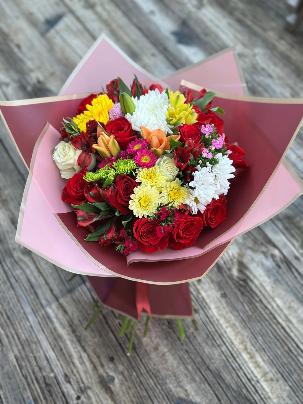 Bloom Luxe - Seasonal Bouquet / Bloom Luxe - Bouquet de Temporada