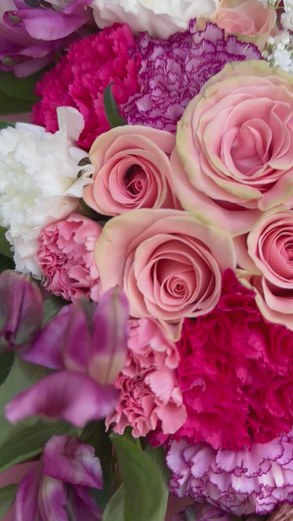 Luxe Garden - Seasonal Bouquet / Luxe Garden - Bouquet de Temporada